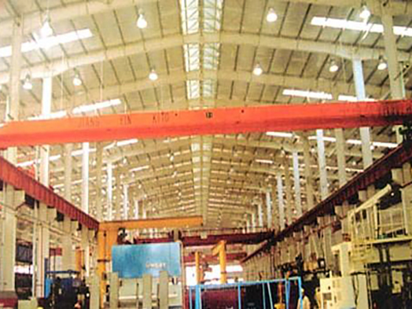 LB型(xing)防爆電動(dong)單(dan)樑(liang)起重(zhong)機