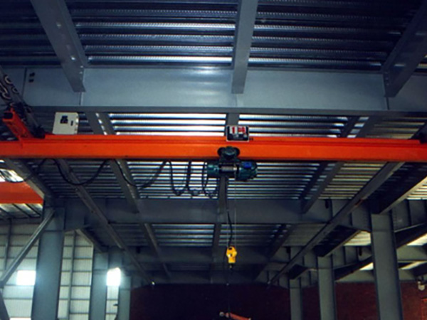 LX型(xing)電動(dong)單樑懸掛起(qi)重(zhong)機(ji)